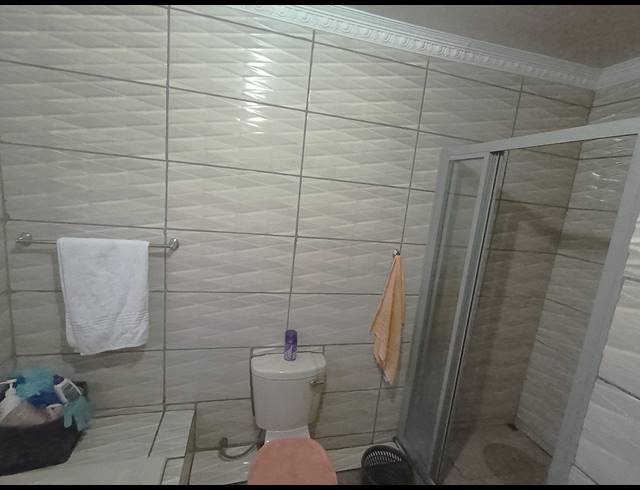 4 BEDROOM HOUSE FOR SALE IN VISTA PARK